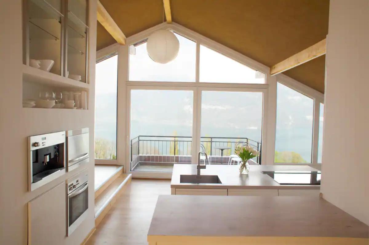 Lakeview Gem Krattigen Buitenkant foto